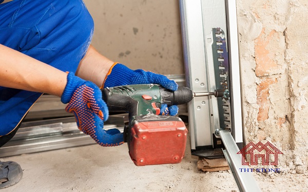 Chuẩn bị trước khi ốp đá hoa cương mặt tiền