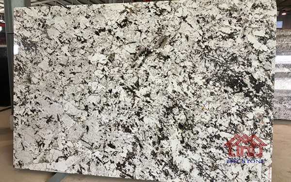 Mẫu đá hoa cương trắng ốp mặt tiền đẹp - Mẫu 2